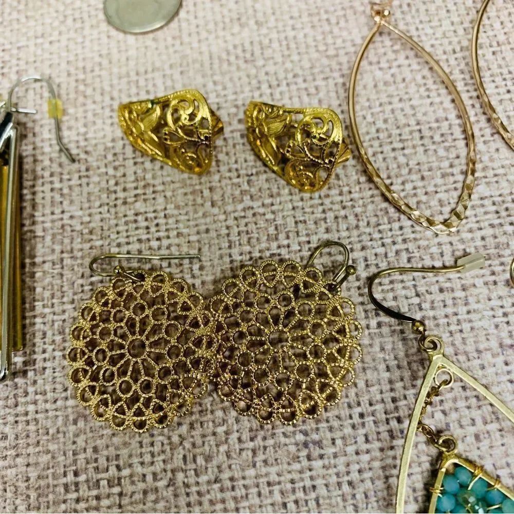 Earring Bundle‎  - Picture 4 of 5